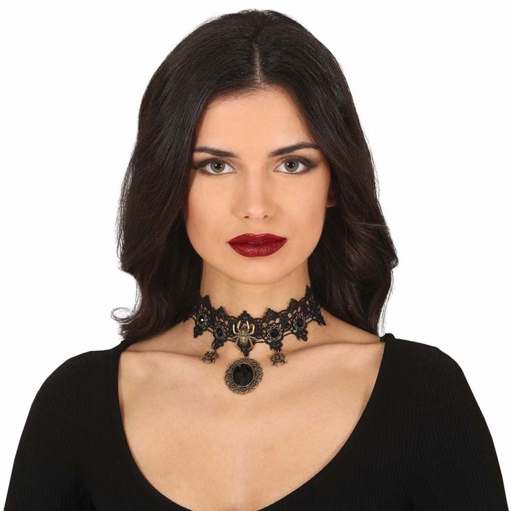 Collier gothique avec araignée