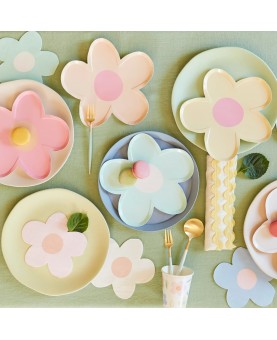 Assiettes en Forme de Fleurs