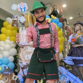 Ce week-end, on lève nos chopes et on fait la fête 🍻

Enfile ta lederhose et...